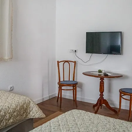 Kuca Petrovica Daire *